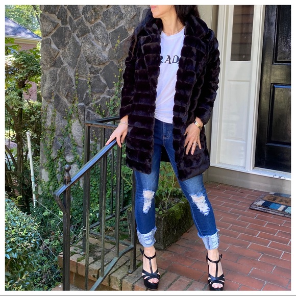 Fabulous Black soft Faux Fur Jacket - Picture 2 of 9